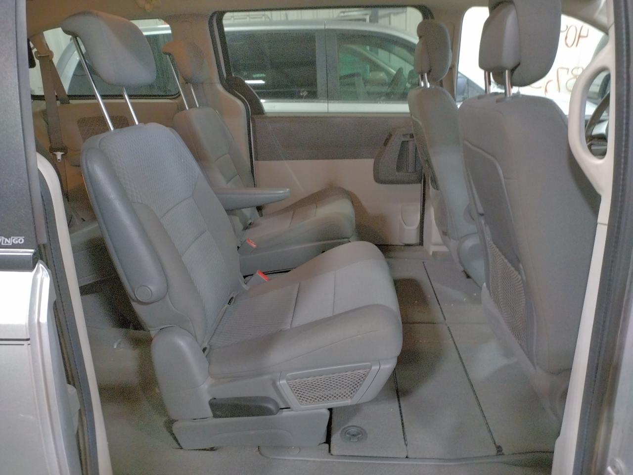 Photo 6 from auction – 2010 DODGE GRAND CARA with VIN 2D4RN3D15AR385787