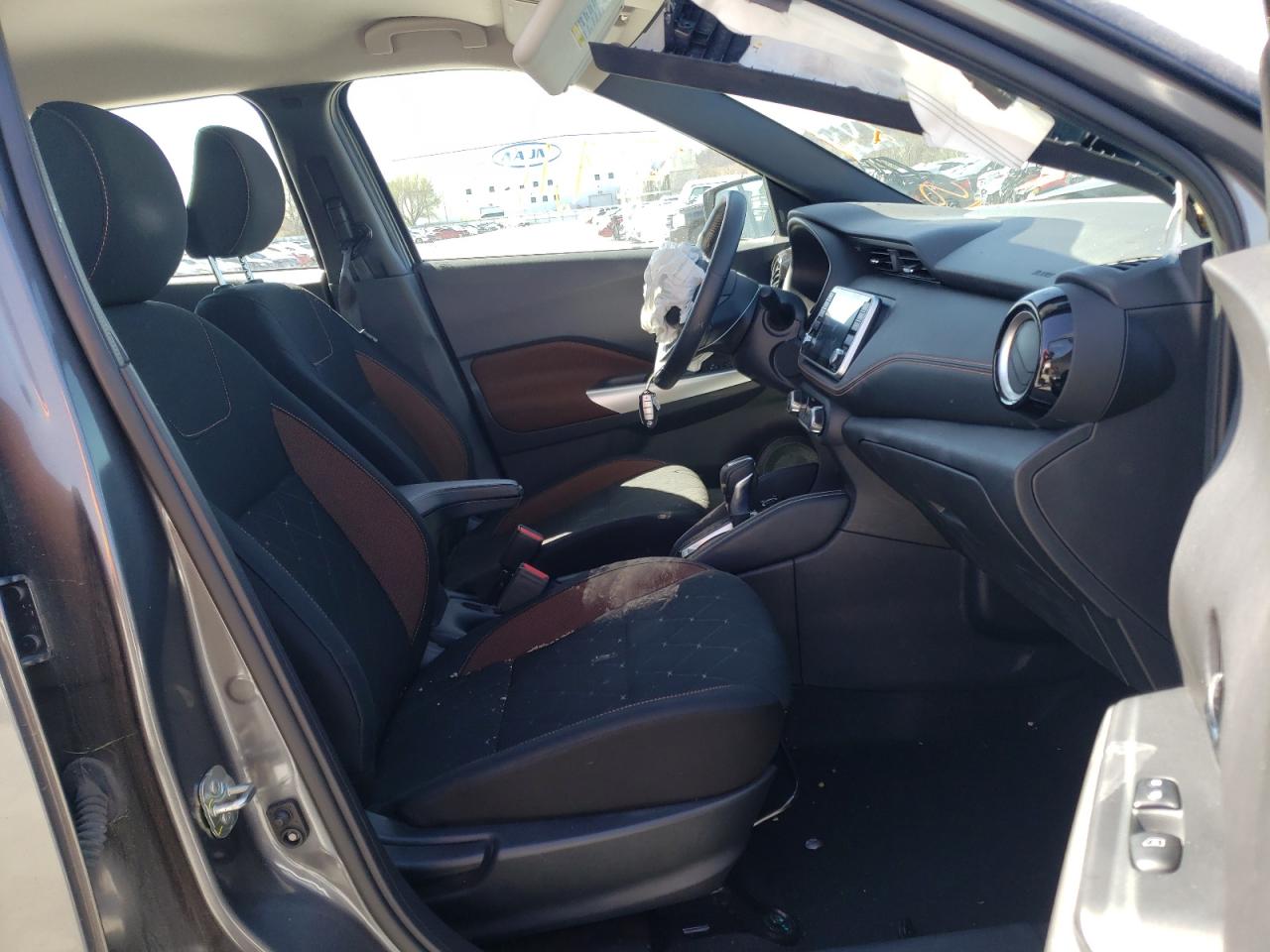 Photo 5 from auction – 2020 NISSAN KICKS SR with VIN 3N1CP5DV6LL544878