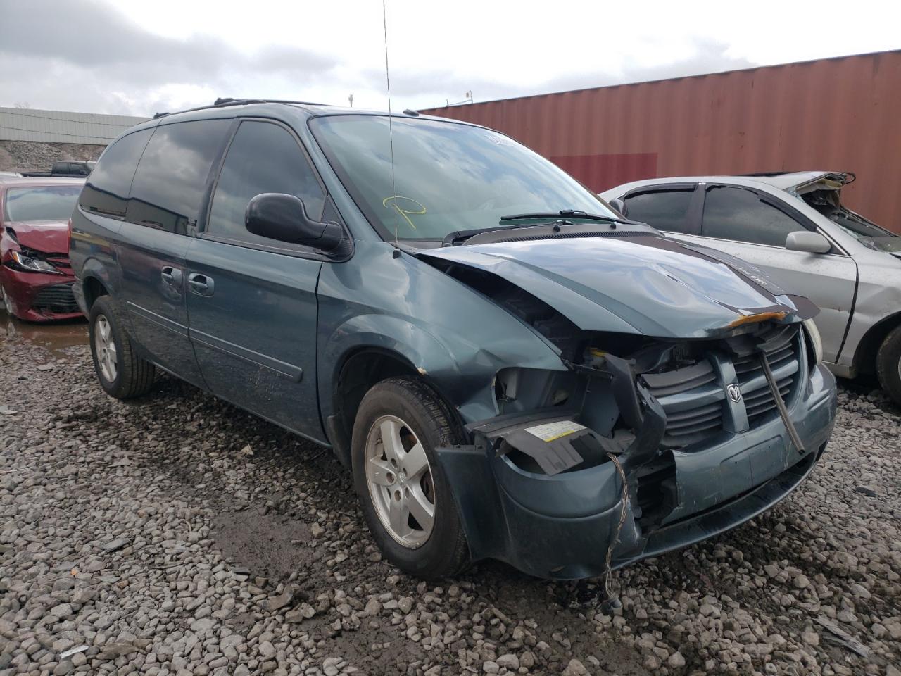 DODGE GRAND CARA 2007 with VIN 2D4GP44L17R272131 - Photo from auction