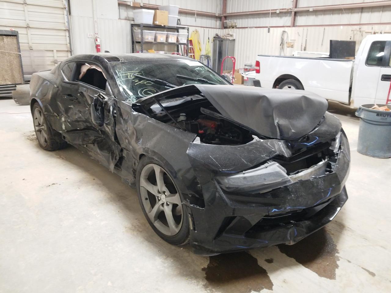 CHEVROLET CAMARO LT 2017 with VIN 1G1FB1RS5H0185486 - Photo from auction