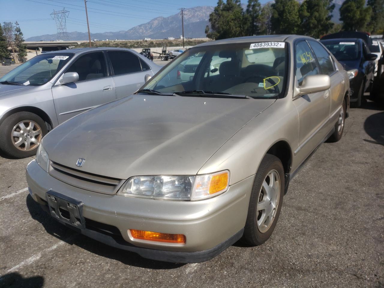 Photo 2 from auction – 1995 HONDA ACCORD EX with VIN 1HGCD5652SA076108