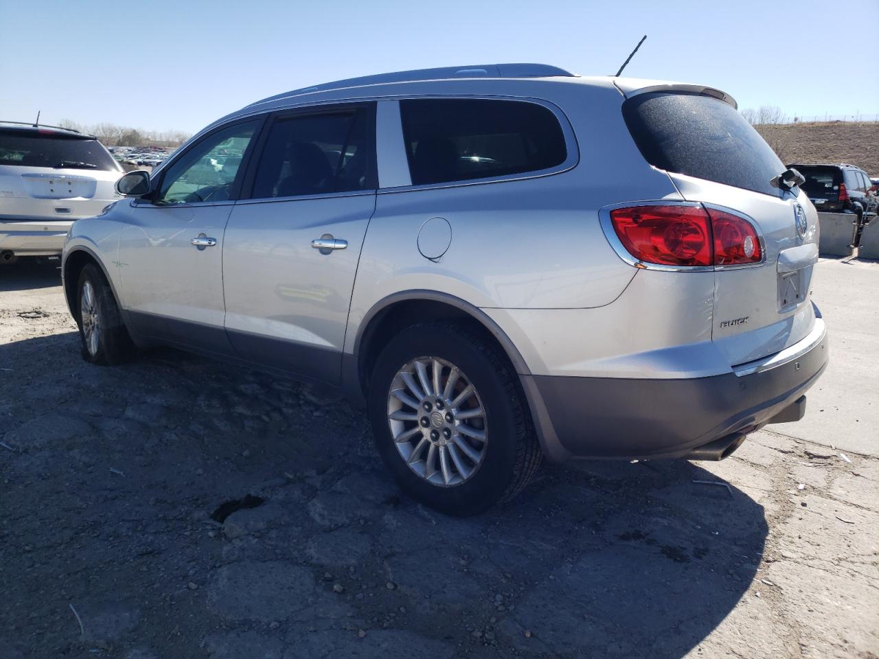 Photo 3 from auction – 2012 BUICK ENCLAVE with VIN 5GAKRCED1CJ231422