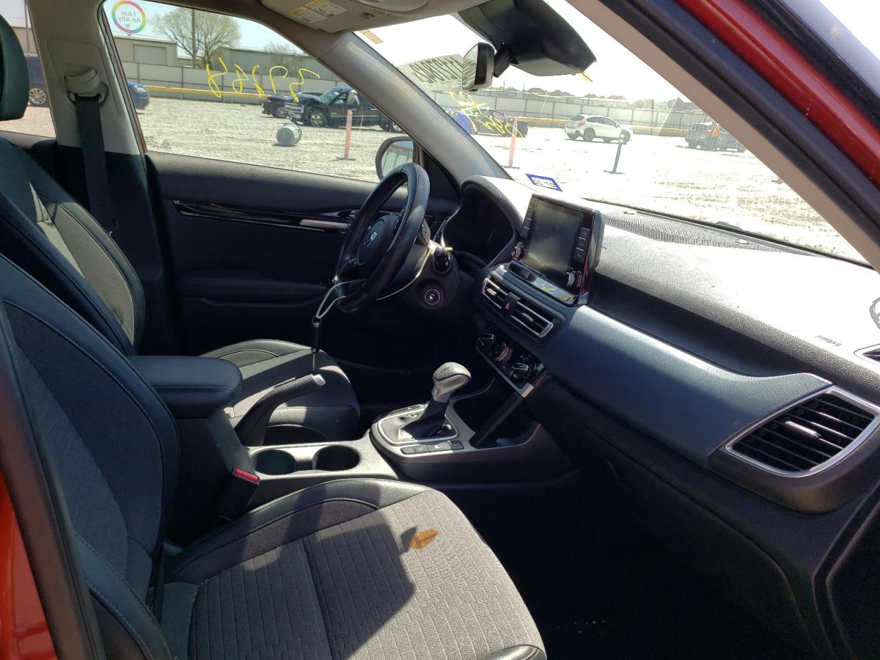 Photo 5 from auction – 2021 KIA SELTOS S with VIN KNDEUCA22M7085271