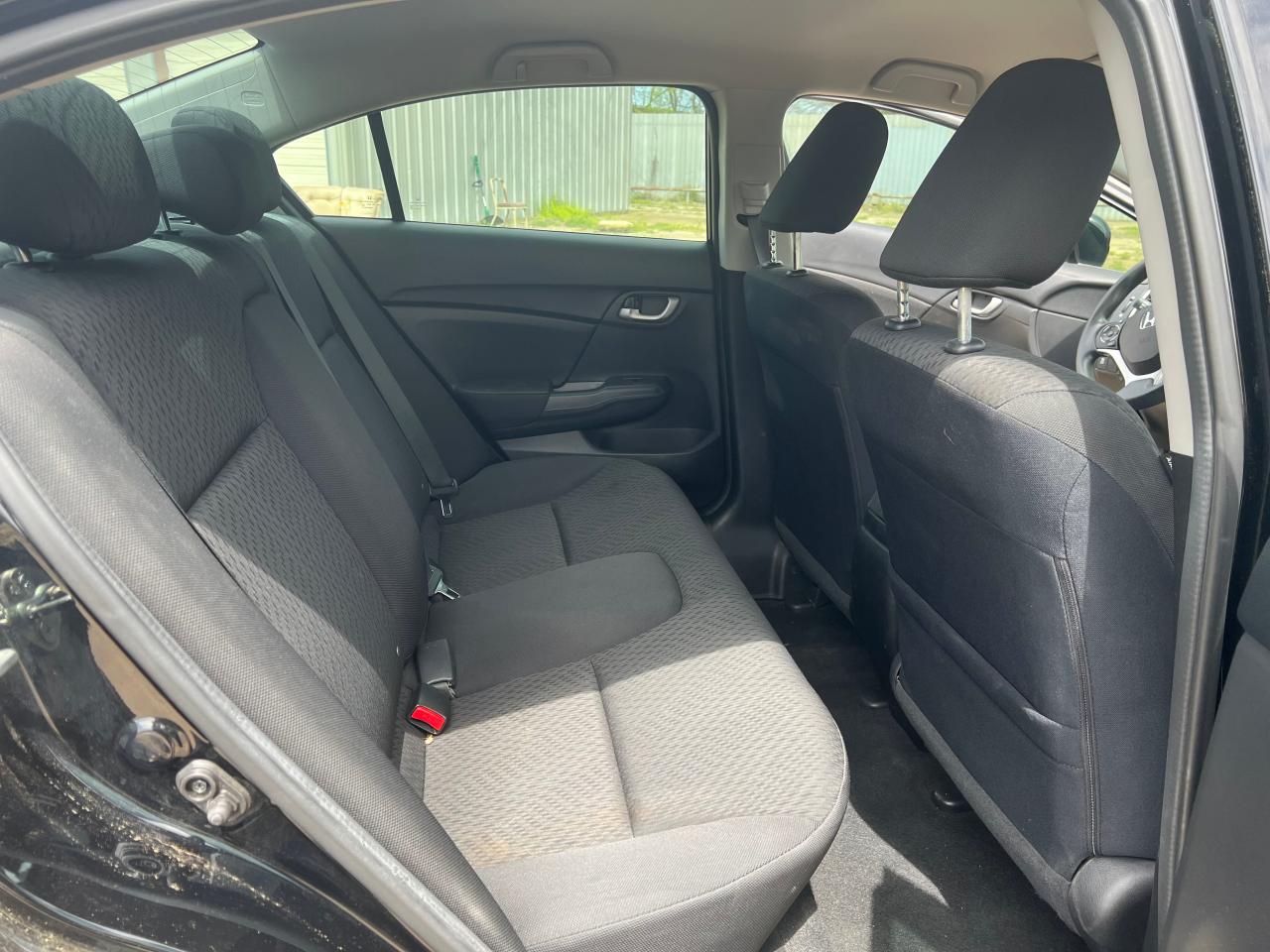 Zdjęcie 6 z aukcji – 2015 HONDA CIVIC SE z VIN 19XFB2F74FE011216