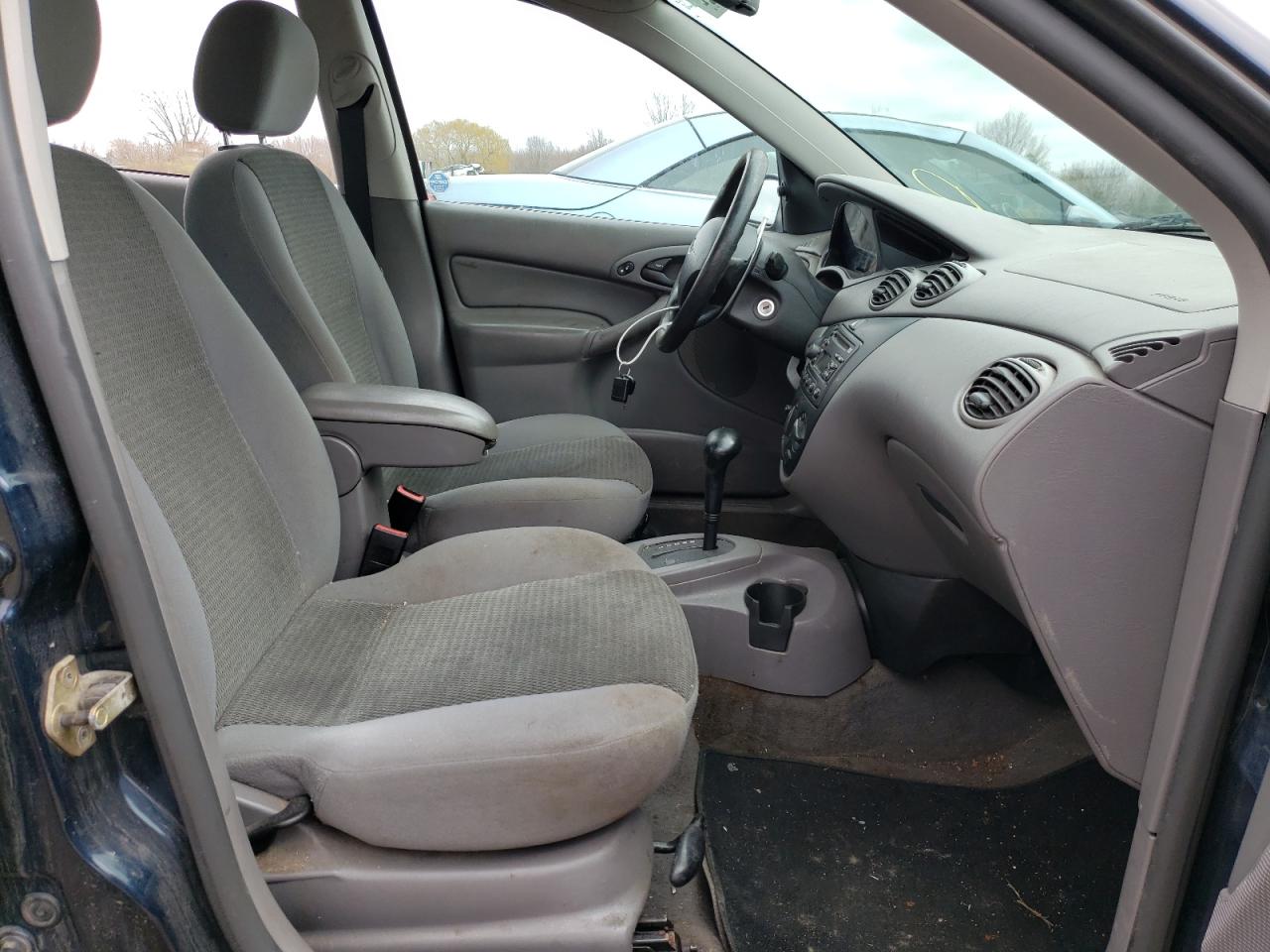 Photo 5 from auction – 2004 FORD FOCUS SE C with VIN 1FAFP34354W174800