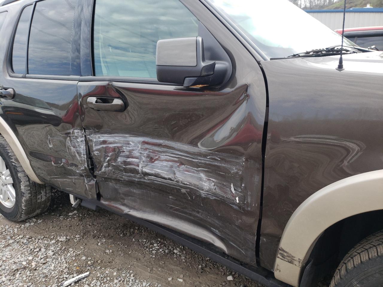 Photo 9 from auction – 2008 FORD EXPLORER E with VIN 1FMEU74E68UA58686