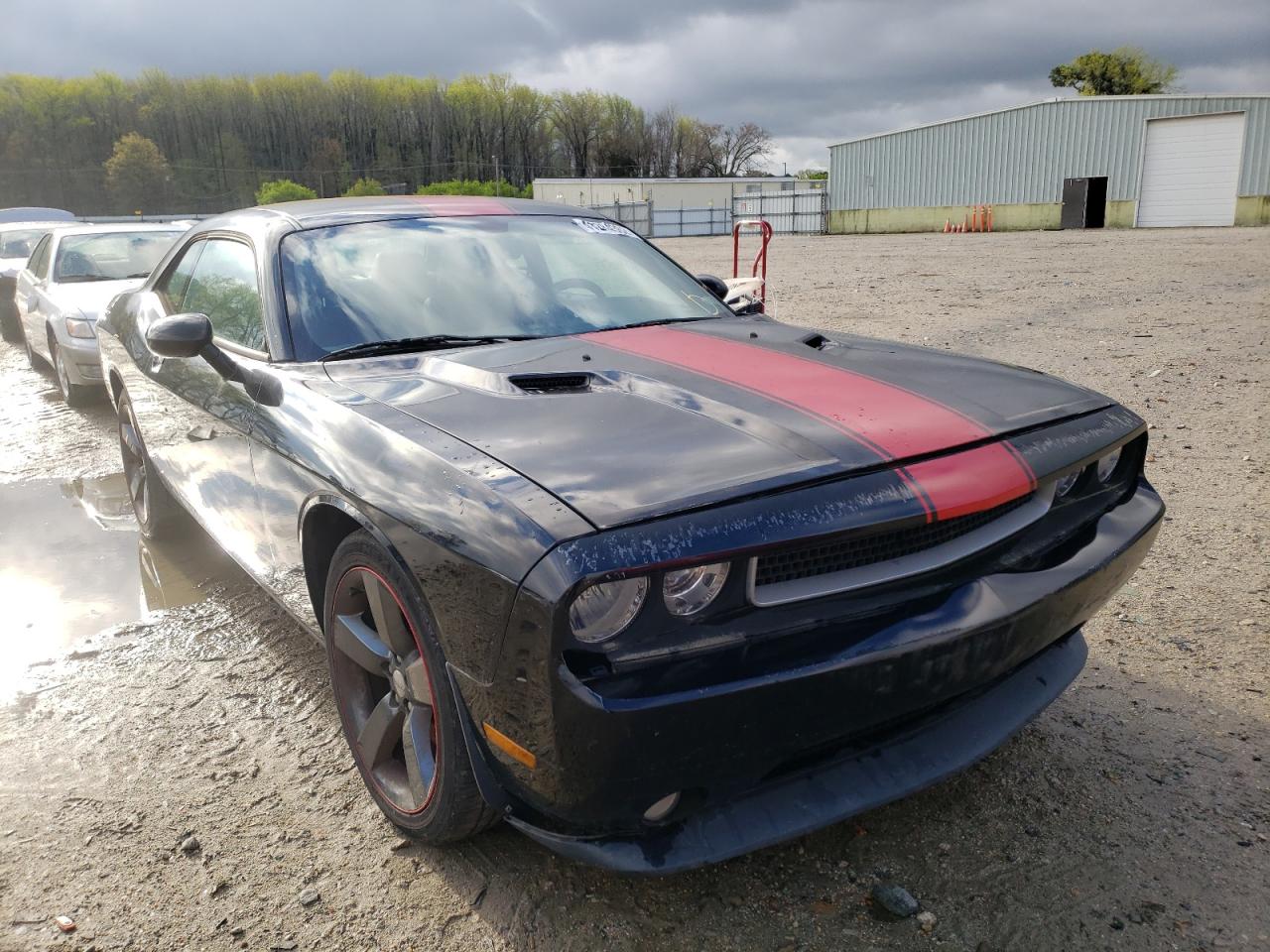 DODGE CHALLENGER 2014 with VIN 2C3CDYAG3EH185275 - Photo from auction
