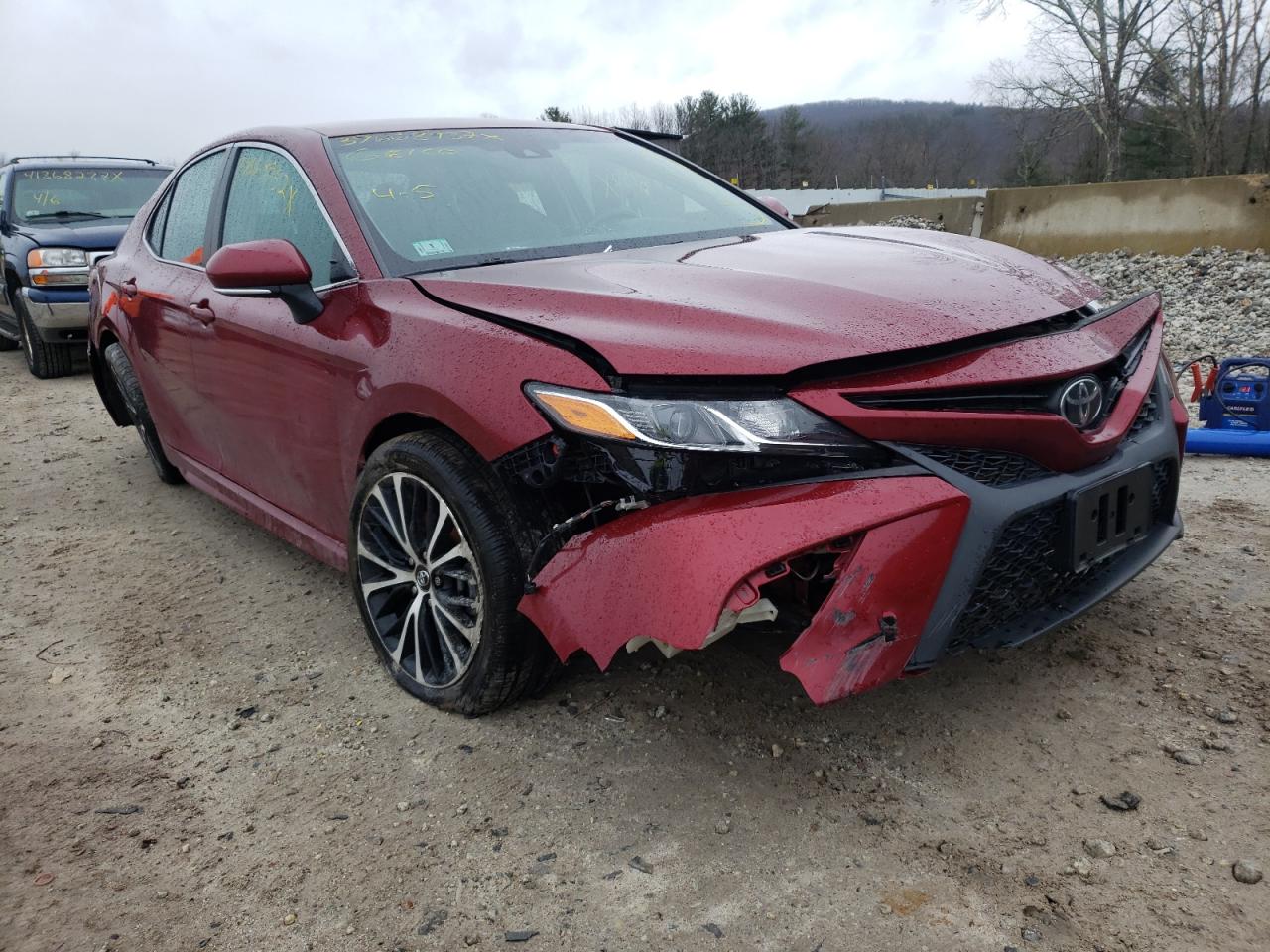 TOYOTA CAMRY 2018 with VIN 4T1B11HK0JU528337 - Photo from auction