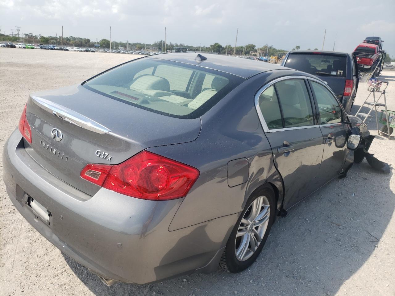 Photo 4 from auction – 2013 INFINITI G37 with VIN JN1CV6AR3DM350321