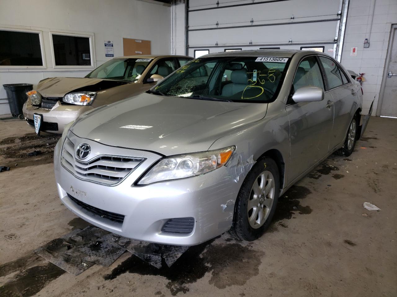 Photo 2 from auction – 2011 TOYOTA CAMRY BASE with VIN 4T4BF3EK6BR185266