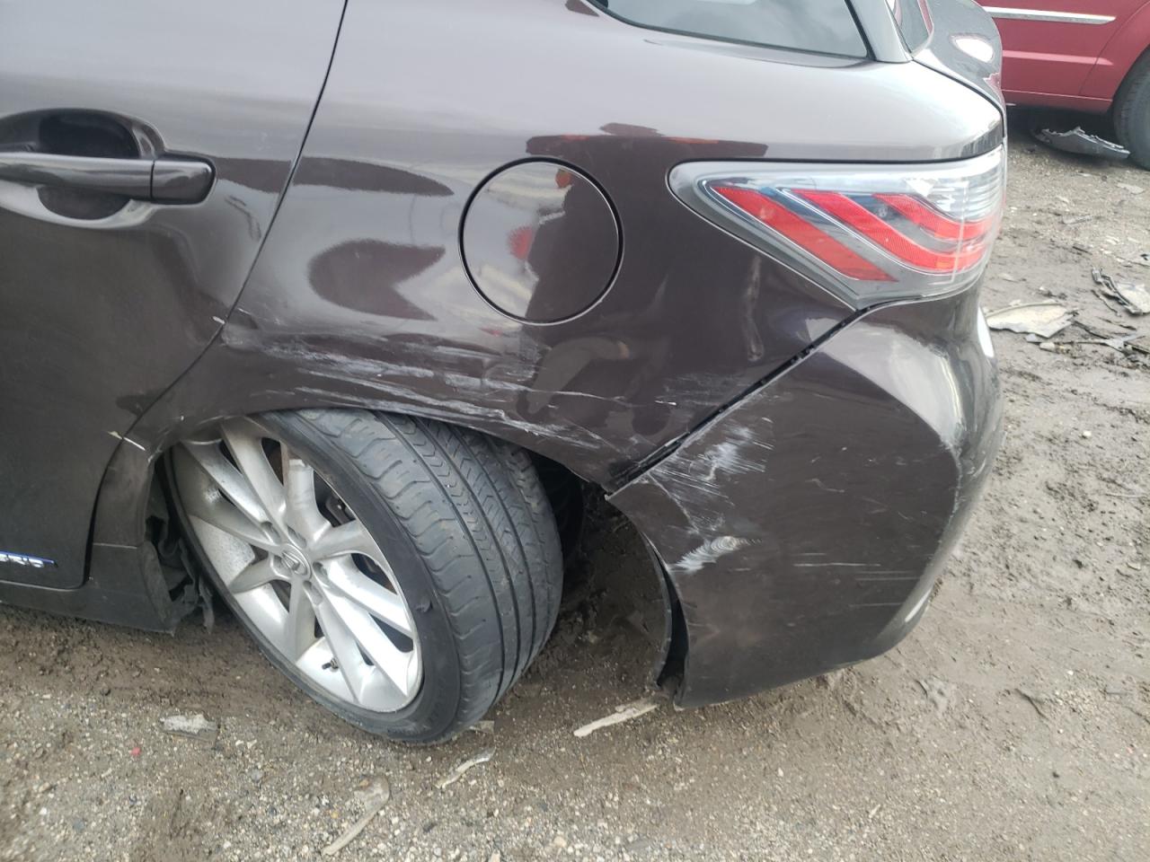 Photo 9 from auction – 2011 LEXUS CT 200 with VIN JTHKD5BHXB2043067