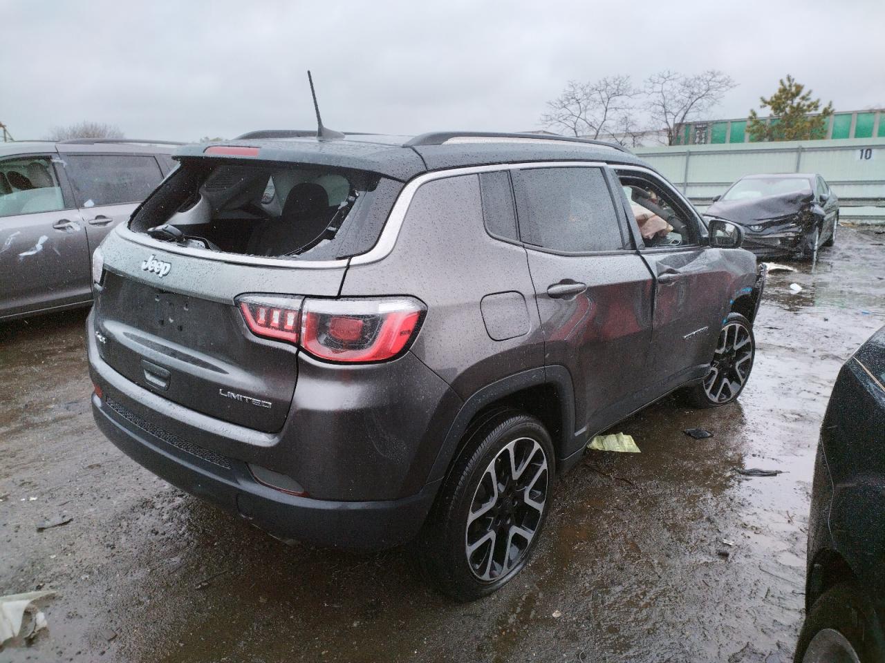 Photo 4 from auction – 2018 JEEP COMPASS LI with VIN 3C4NJDCB9JT245374
