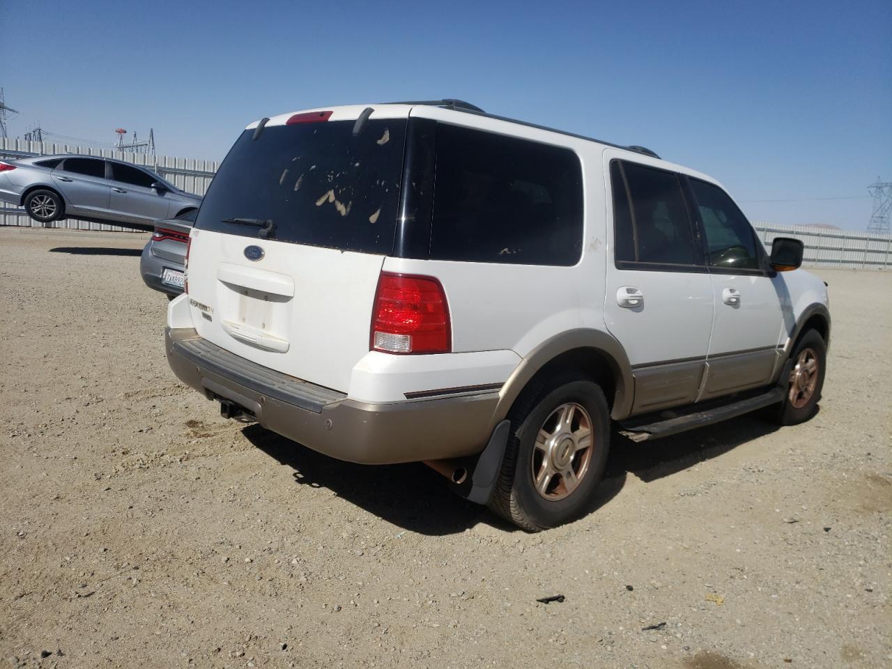 Photo 4 from auction – 2003 FORD EXPEDITION with VIN 1FMFU17L43LB71434