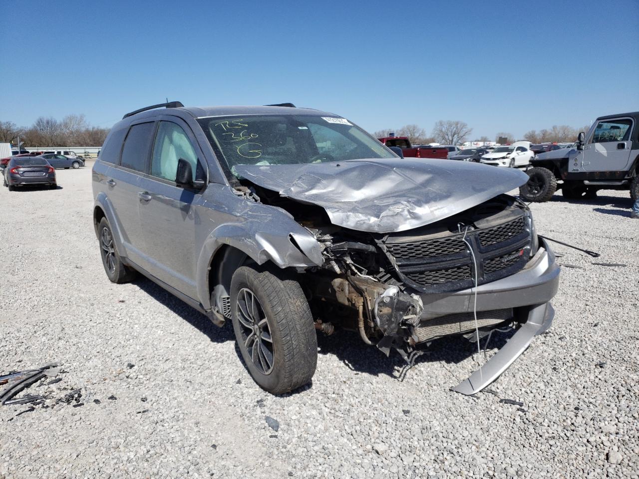 DODGE JOURNEY SE 2018 with VIN 3C4PDCAB2JT496833 - Photo from auction