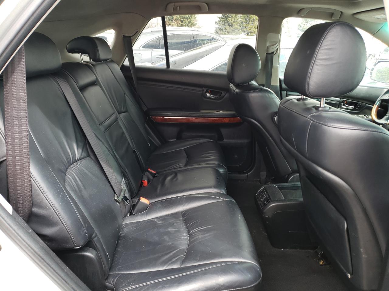 Photo 6 from auction – 2004 LEXUS RX 330 with VIN 2T2HA31UX4C033243