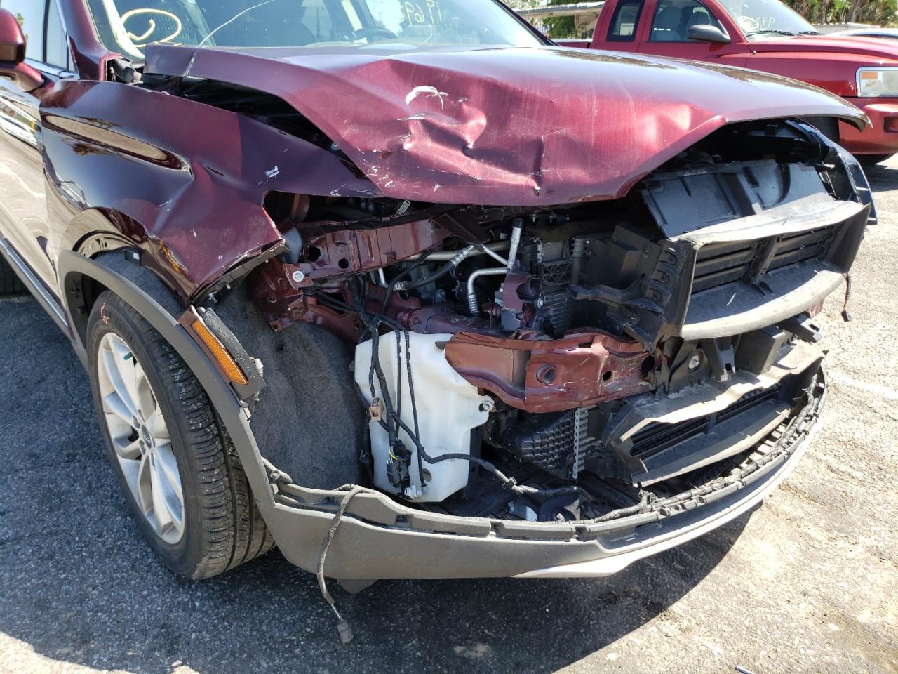 Photo 9 from auction – 2019 LINCOLN MKC SELECT with VIN 5LMCJ2D94KUL34096