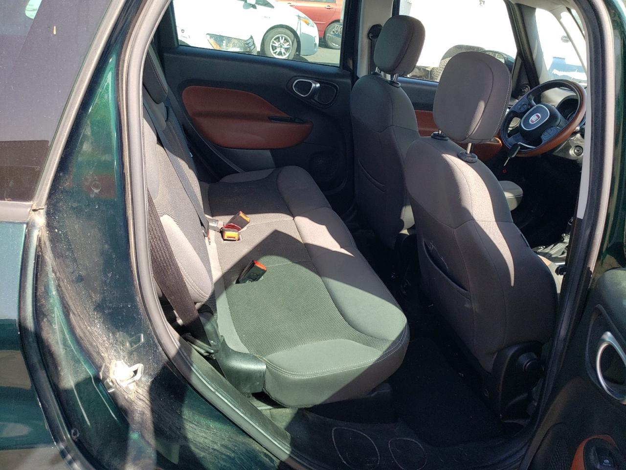 Photo 6 from auction – 2014 FIAT 500L TREKK with VIN ZFBCFADHXEZ018920