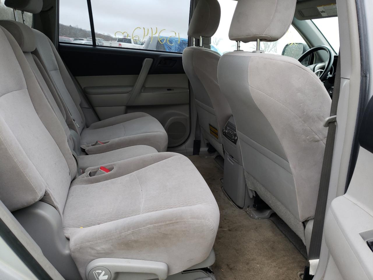 Photo 6 from auction – 2009 TOYOTA HIGHLANDER with VIN JTEES41A092121607