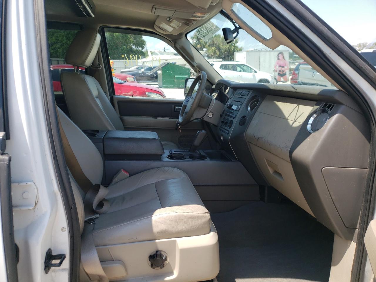 Photo 5 from auction – 2010 FORD EXPEDITION with VIN 1FMJK1F56AEA70903
