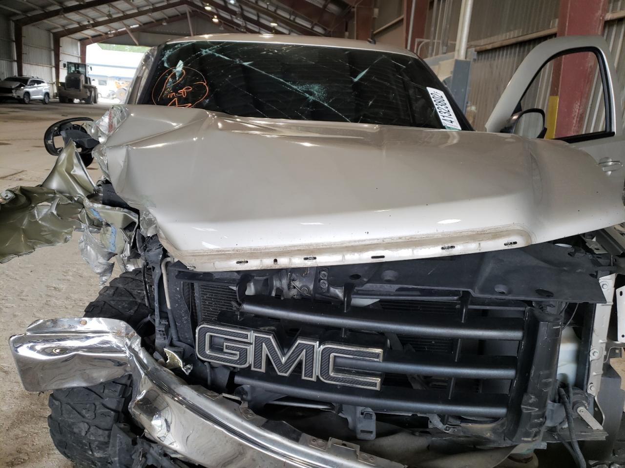 Photo 7 from auction – 2008 GMC SIERRA C15 with VIN 3GTEC13J68G227126