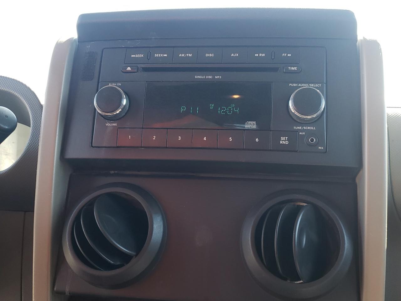 Photo 9 from auction – 2009 JEEP WRANGLER X with VIN 1J4FA24169L745895