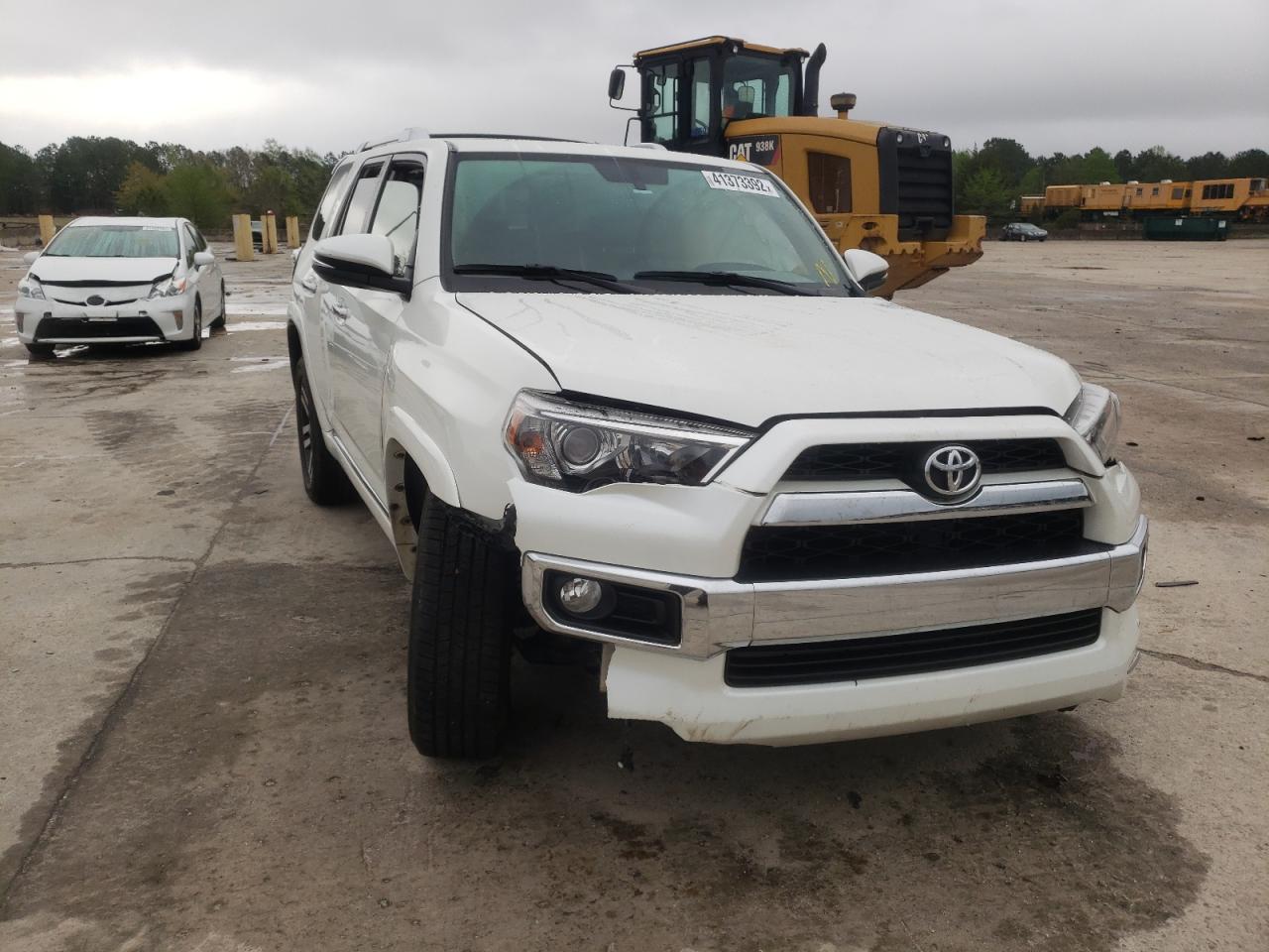 TOYOTA 4RUNNER SR 2018 with VIN JTEBU5JR0J5571222 - Photo from auction