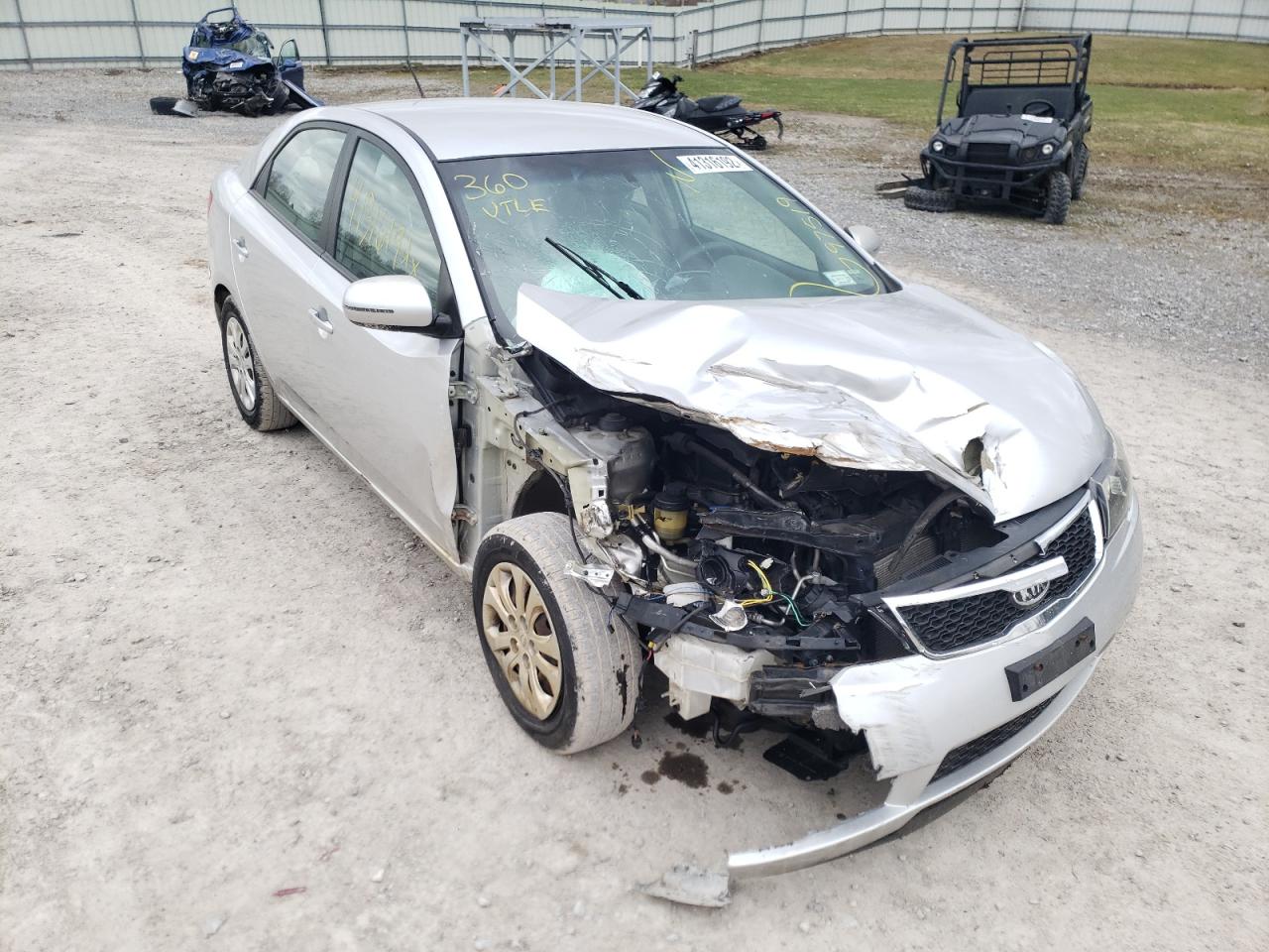 Zdjęcie 9 z aukcji – 2013 KIA FORTE EX z VIN KNAFU4A29D5678094