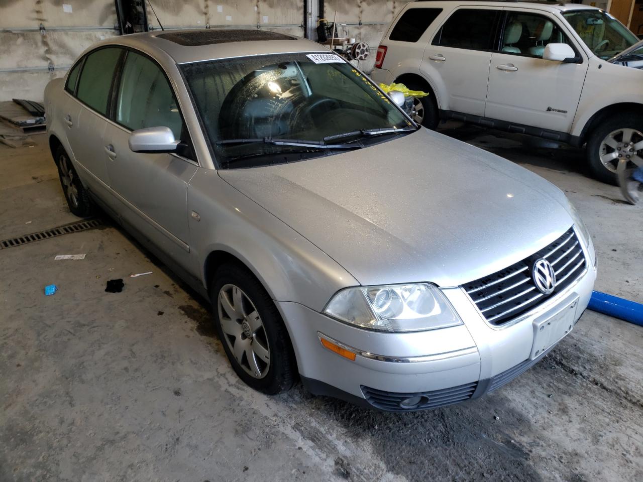 VOLKSWAGEN PASSAT GLX 2003 with VIN WVWTH63B83P395062 - Photo from auction