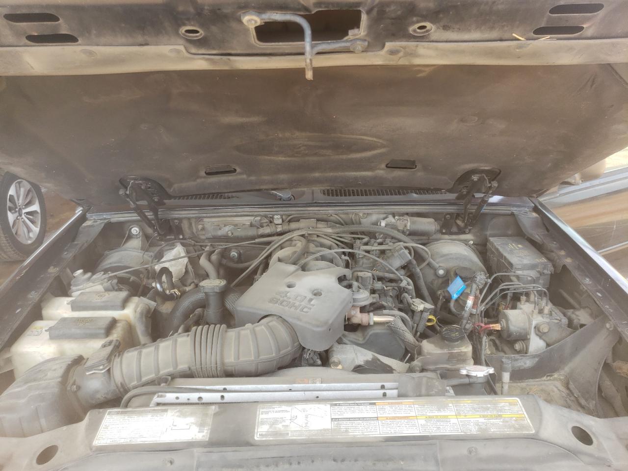 Photo 7 from auction – 2001 FORD EXPLORER S with VIN 1FMYU60EX1UC65049