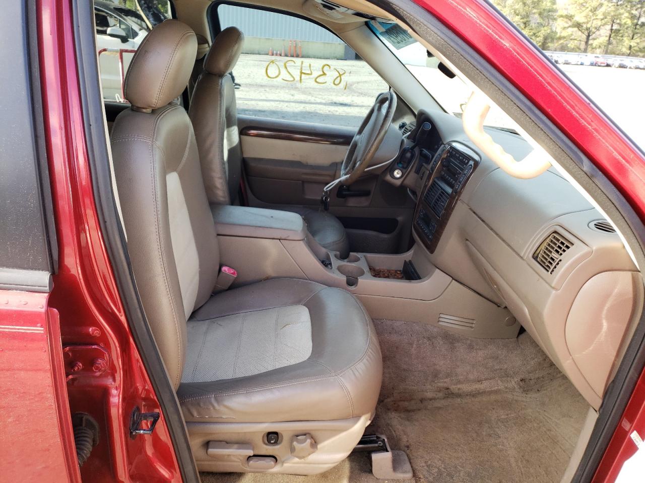 Photo 5 from auction – 2003 FORD EXPLORER E with VIN 1FMDU74K73ZA77597
