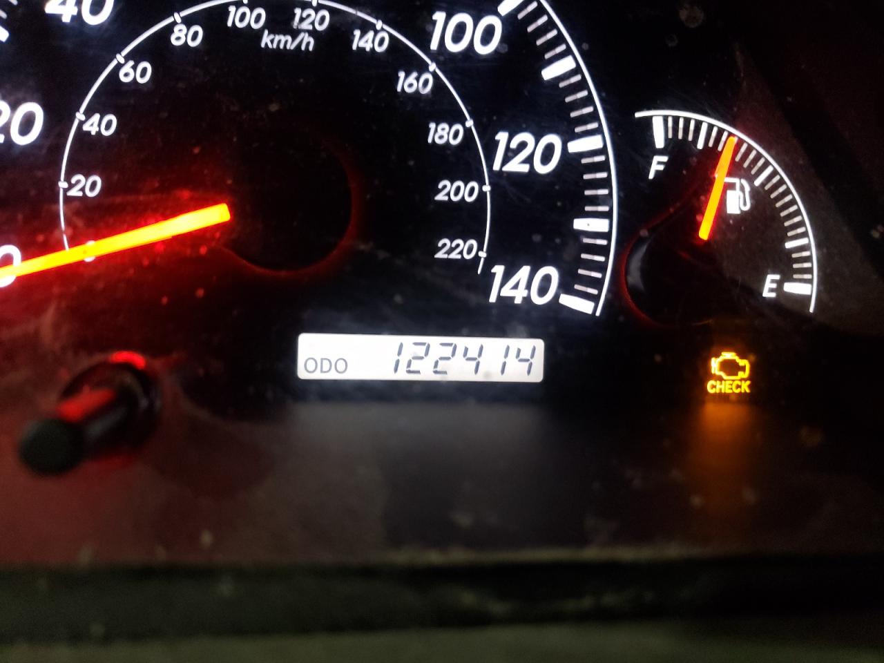Photo 8 from auction – 2005 TOYOTA CAMRY LE with VIN 4T1BE32K75U418707