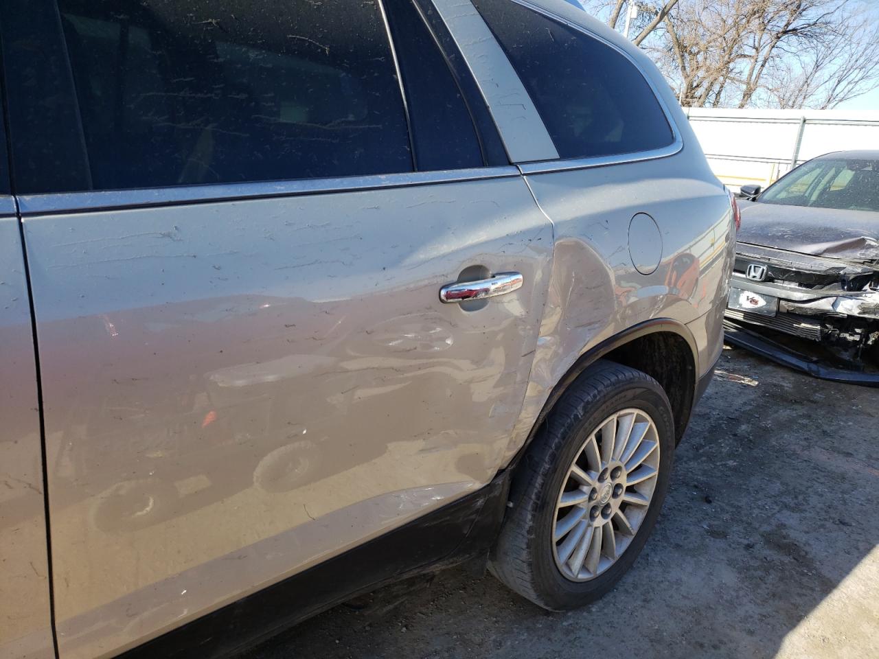 Photo 9 from auction – 2008 BUICK ENCLAVE CX with VIN 5GAER23748J264443