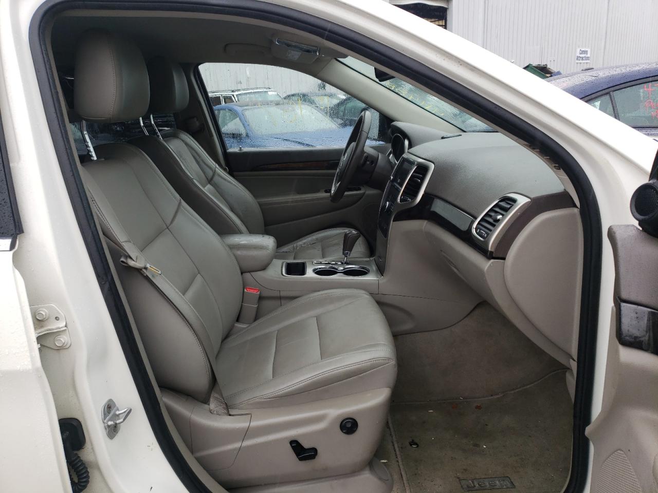 Photo 5 from auction – 2011 JEEP GRAND CHER with VIN 1J4RR4GG3BC538811