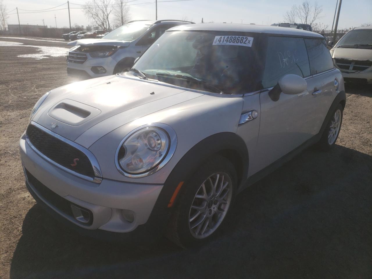 Photo 2 from auction – 2012 MINI COOPER S with VIN WMWSV3C52CTY26996