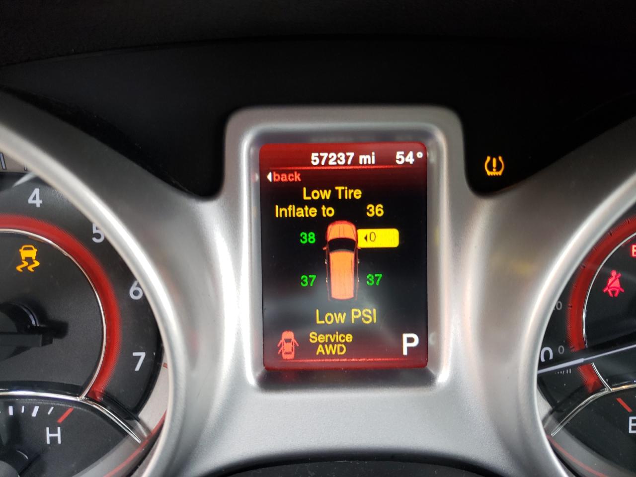 Photo 8 from auction – 2018 DODGE JOURNEY SE with VIN 3C4PDDAG9JT510096