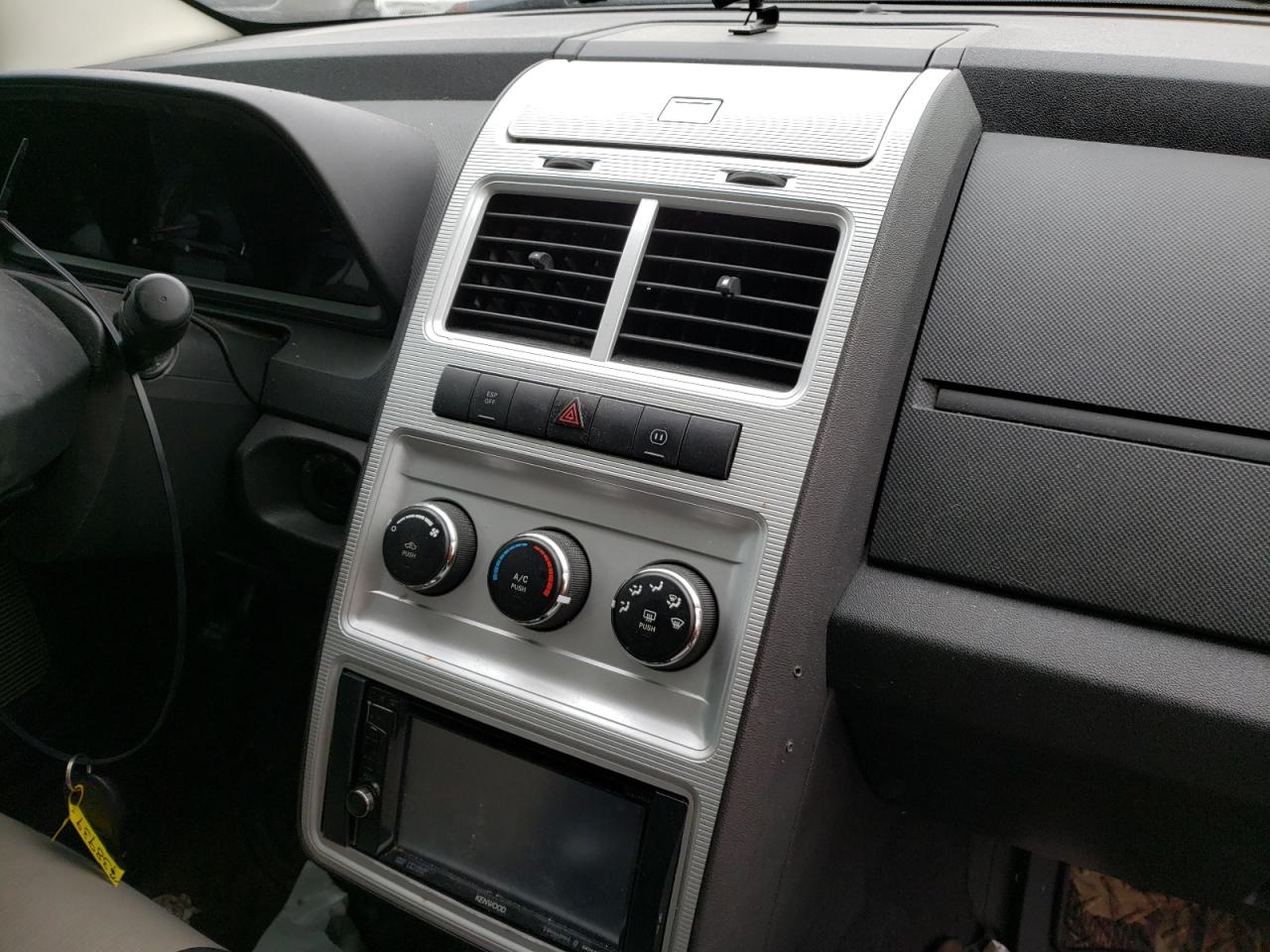 Photo 9 from auction – 2009 DODGE JOURNEY SX with VIN 3D4GH57V09T611249