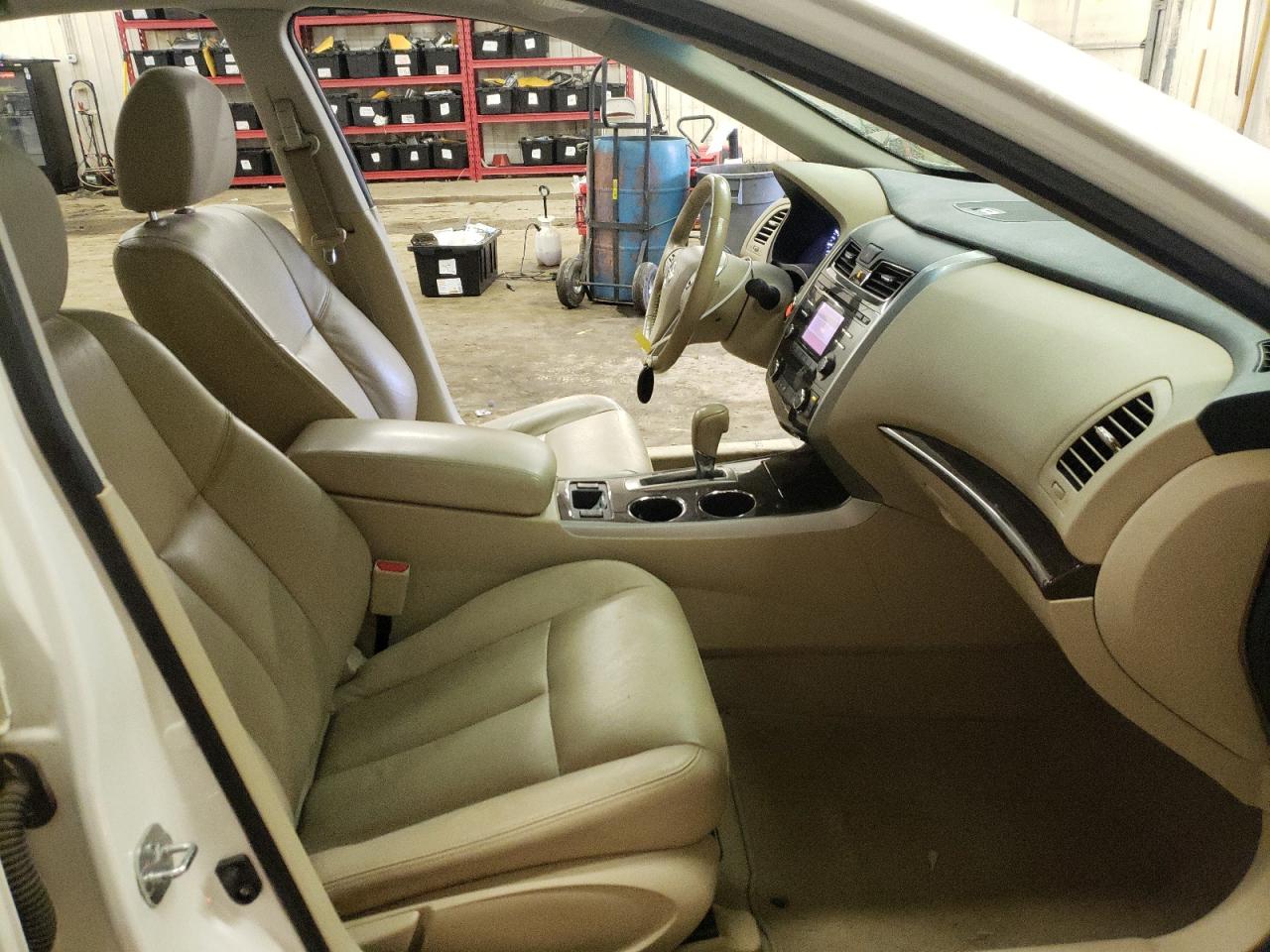 Photo 5 from auction – 2014 NISSAN ALTIMA 2.5 with VIN 1N4AL3AP7EC121029