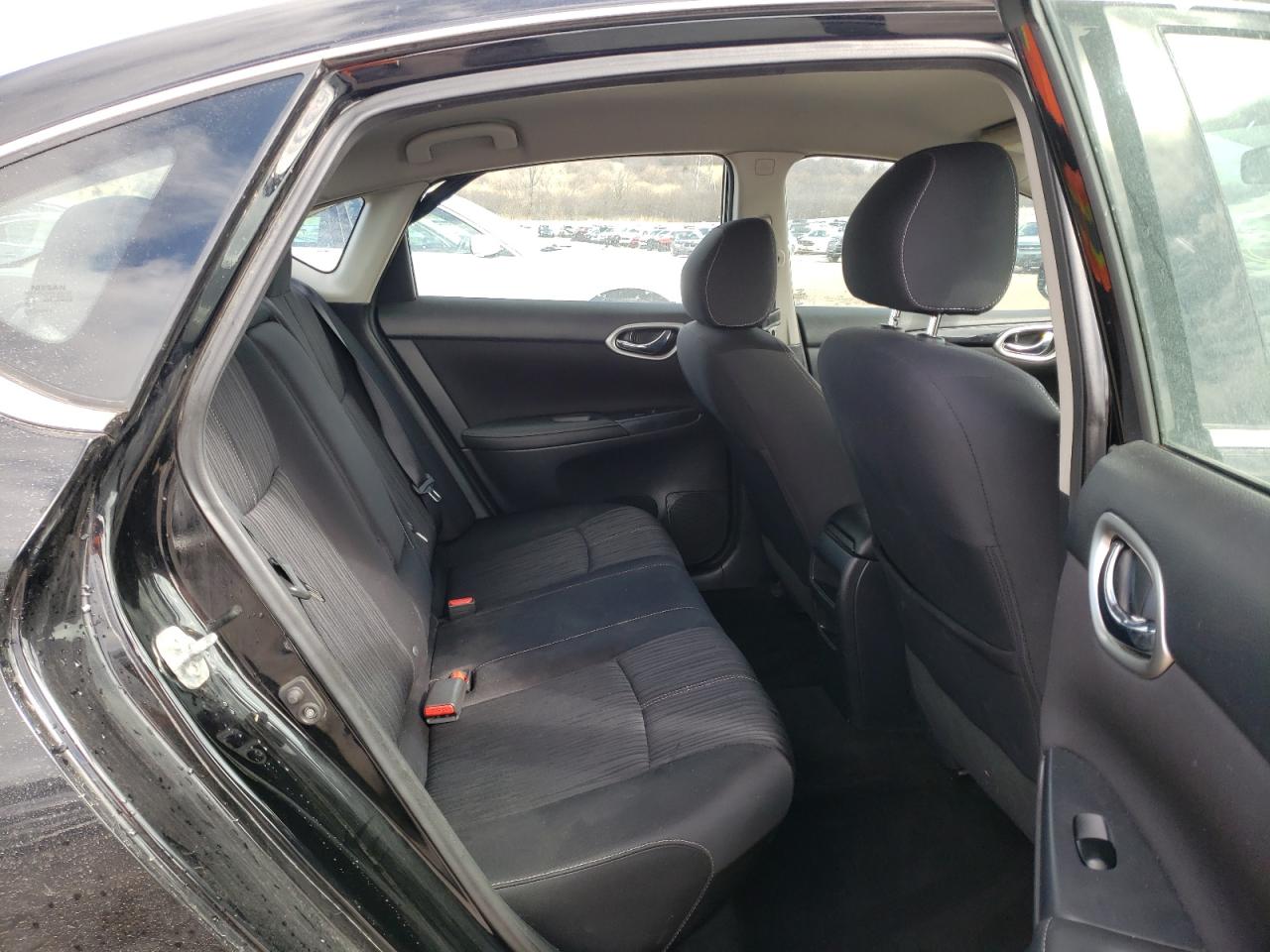 Photo 6 from auction – 2016 NISSAN SENTRA S with VIN 3N1AB7AP2GY227566