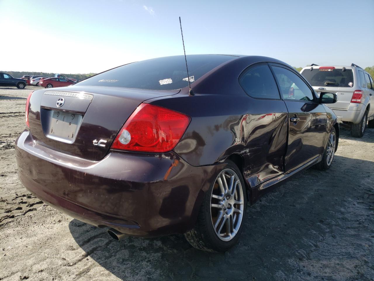 Photo 4 from auction – 2005 TOYOTA SCION TC with VIN JTKDE177650004260