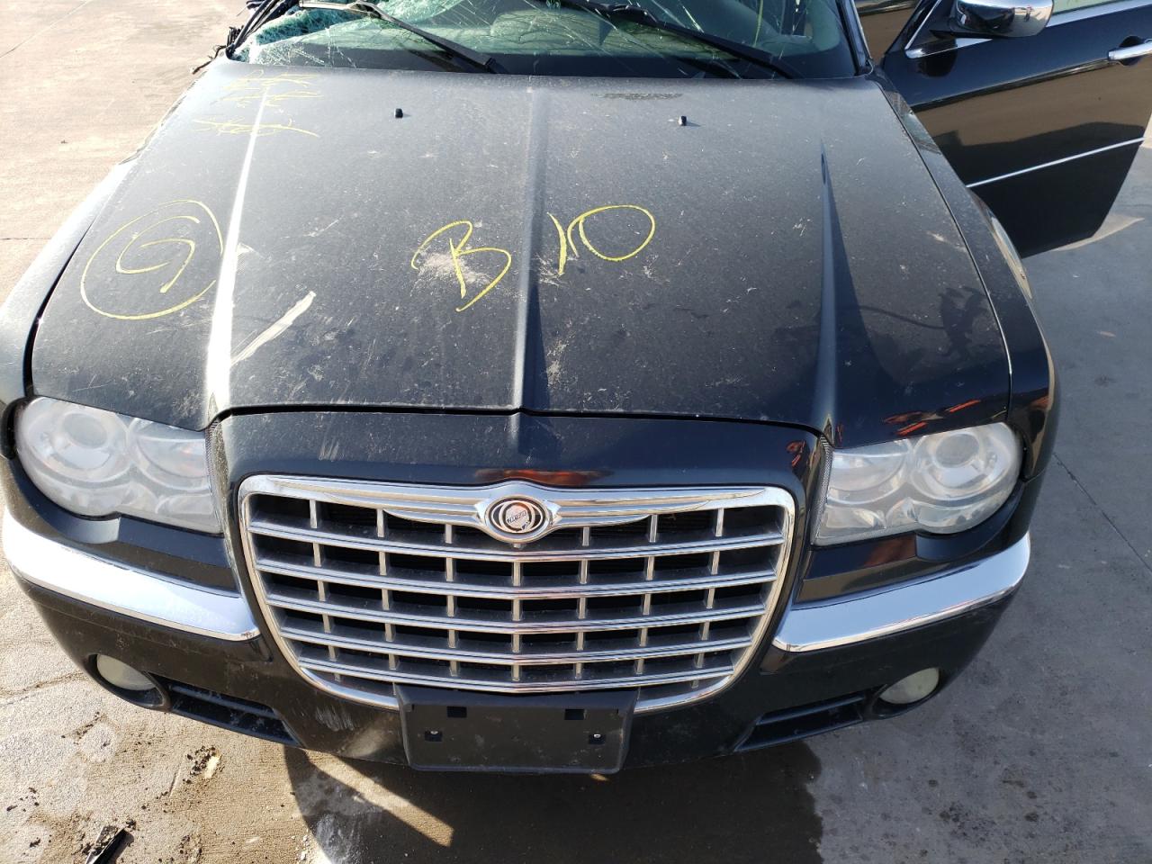 Photo 7 from auction – 2005 CHRYSLER 300C with VIN 2C3AA63H55H136752