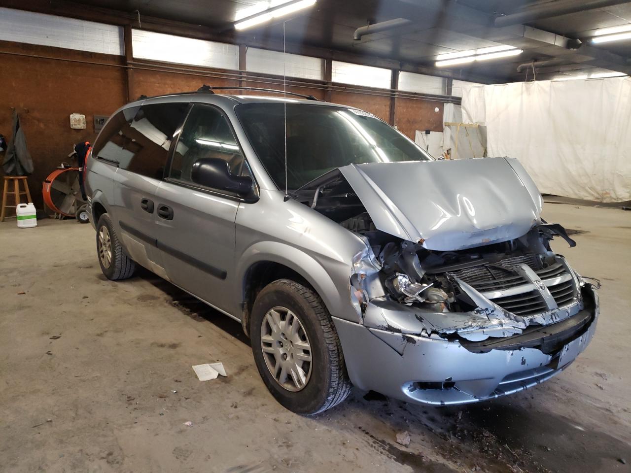 Photo 1 from auction – 2005 DODGE GRAND CARA with VIN 1D4GP24R75B143105