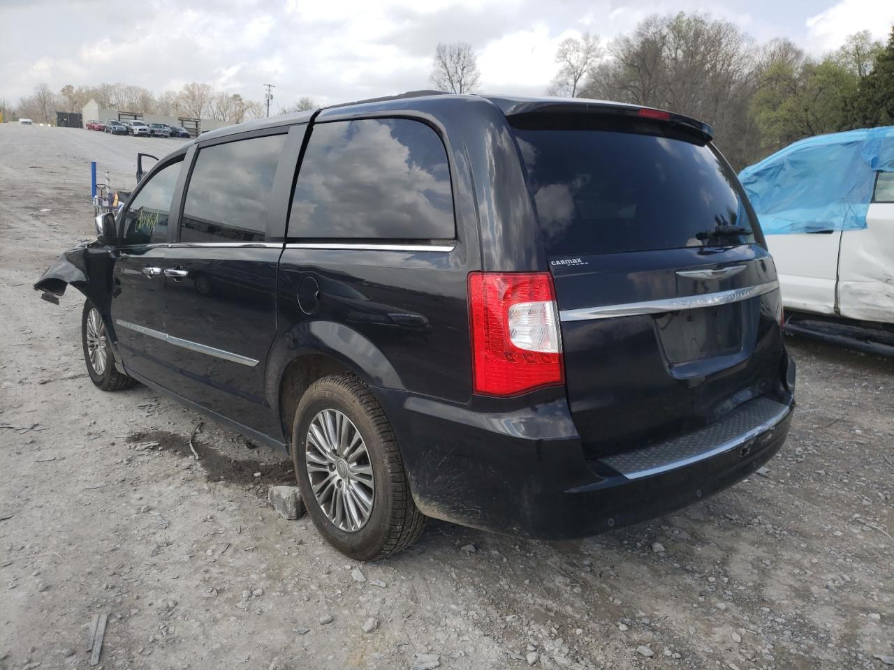 Photo 3 from auction – 2013 CHRYSLER TOWN & COU with VIN 2C4RC1CG9DR615817