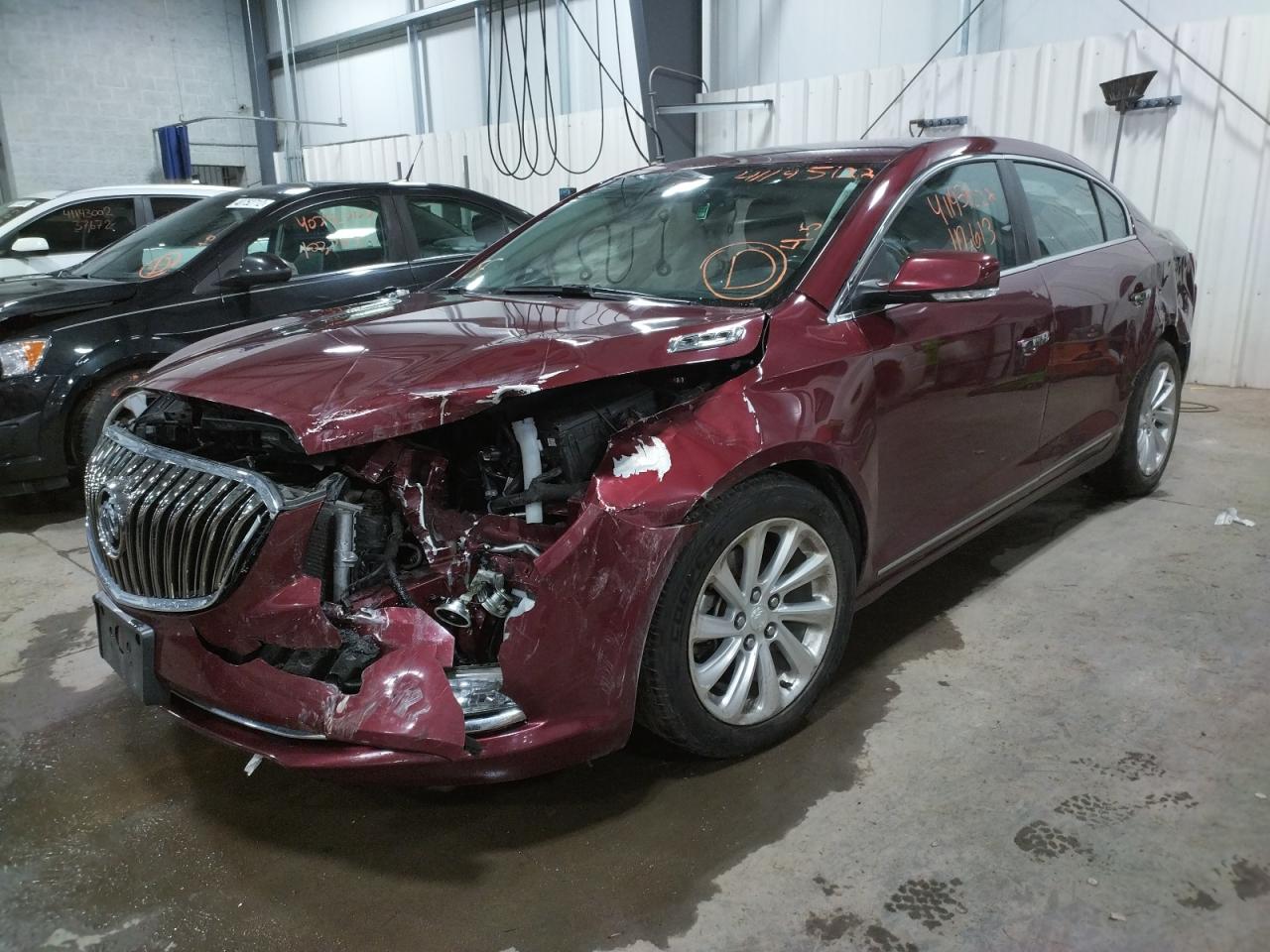 Photo 2 from auction – 2015 BUICK LACROSSE with VIN 1G4GB5G33FF122133