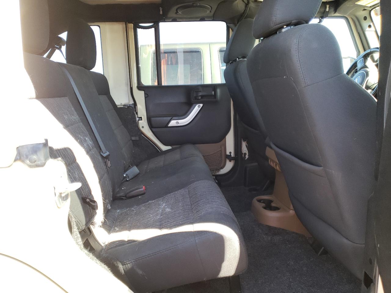 Photo 6 from auction – 2012 JEEP WRANGLER U with VIN 1C4BJWFG3CL108435