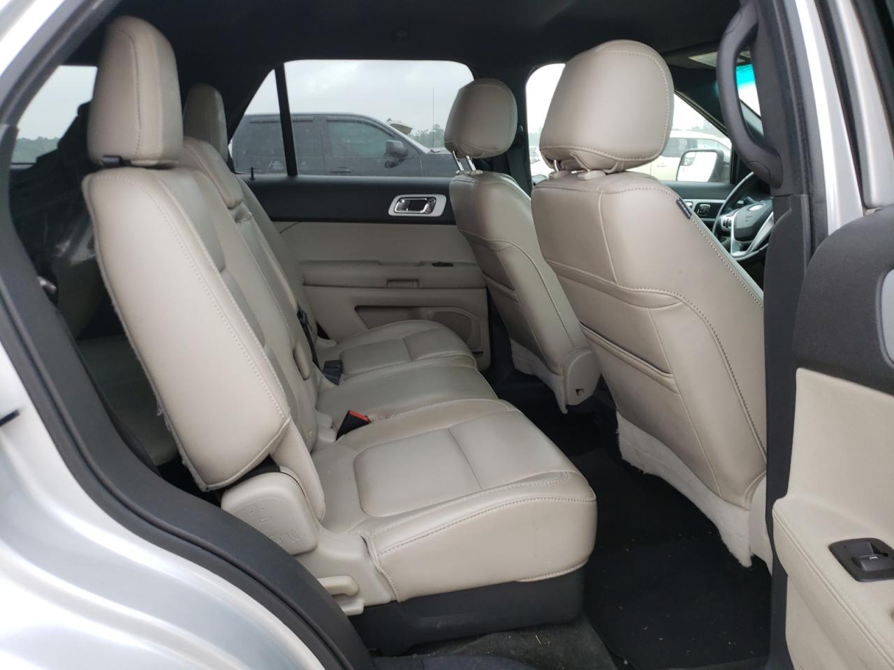 Photo 6 from auction – 2011 FORD EXPLORER L with VIN 1FMHK7F8XBGA76530