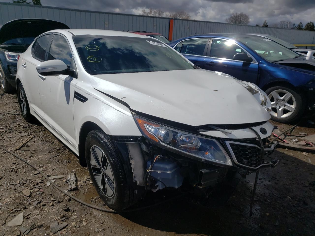 KIA OPTIMA HYB 2013 with VIN KNAGM4AD6D5049124 - Photo from auction