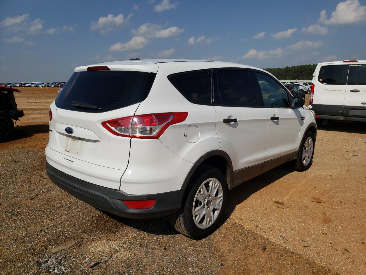 Photo 4 from auction – 2013 FORD ESCAPE S with VIN 1FMCU0F70DUB39464
