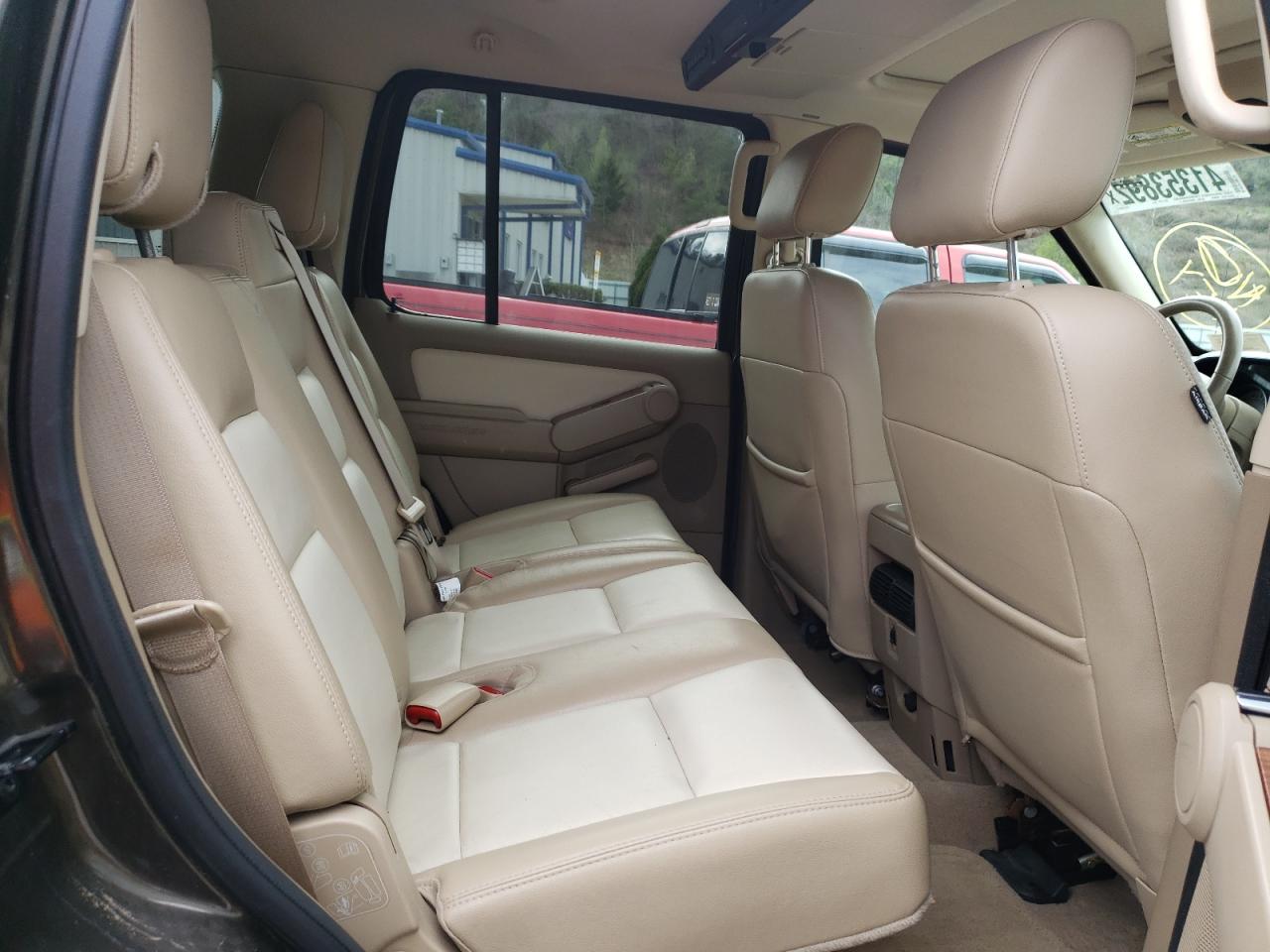 Photo 6 from auction – 2008 FORD EXPLORER E with VIN 1FMEU74E68UA58686