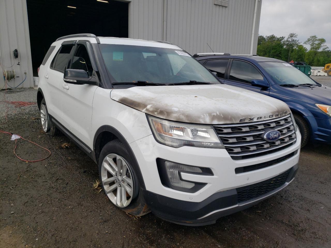 FORD EXPLORER X 2017 with VIN 1FM5K7D83HGB15313 - Photo from auction