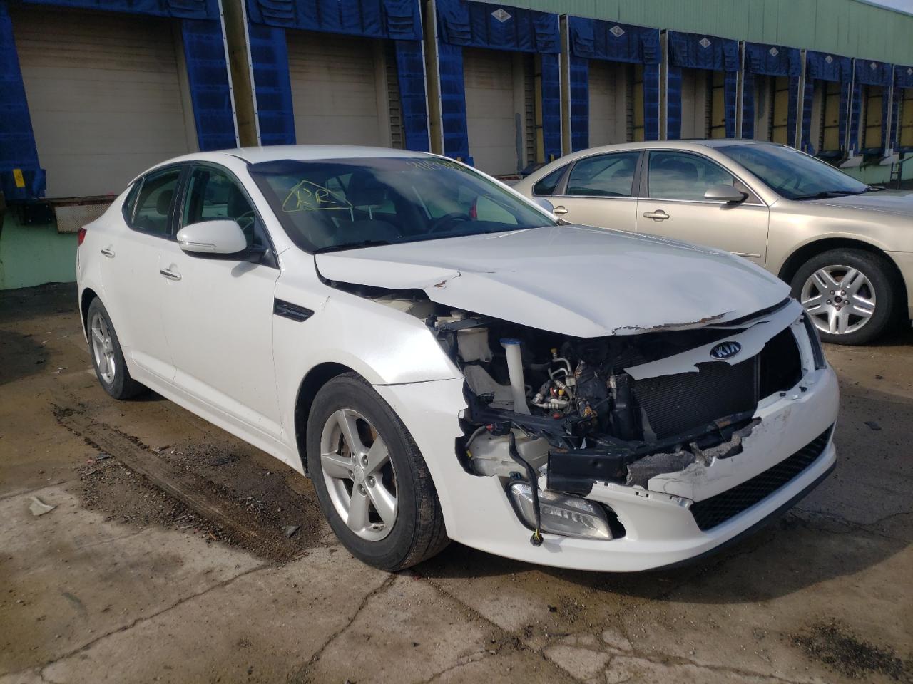 KIA OPTIMA LX 2015 with VIN KNAGM4A74F5636628 - Photo from auction